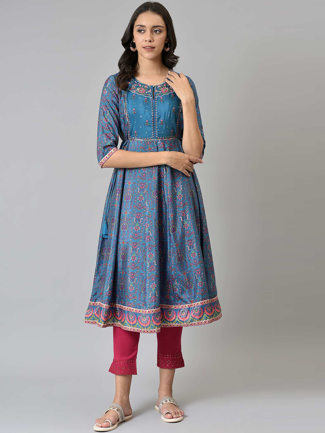 Women Blue Floral Anarkali Kurta With Pants