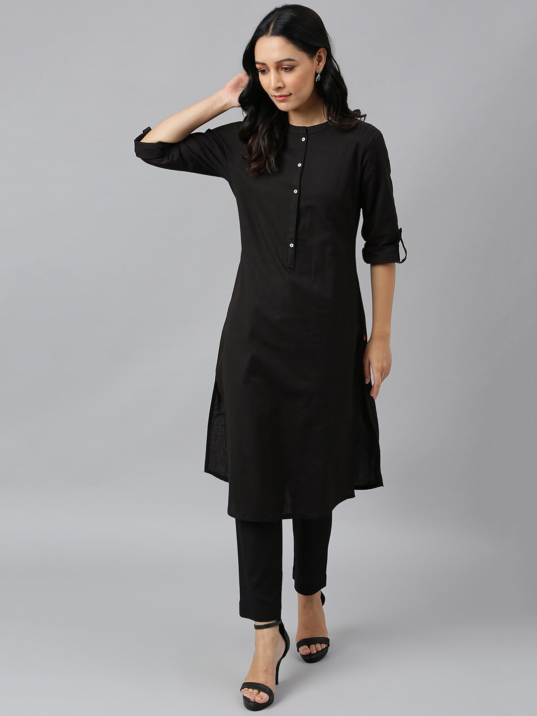Black collar neck kurta