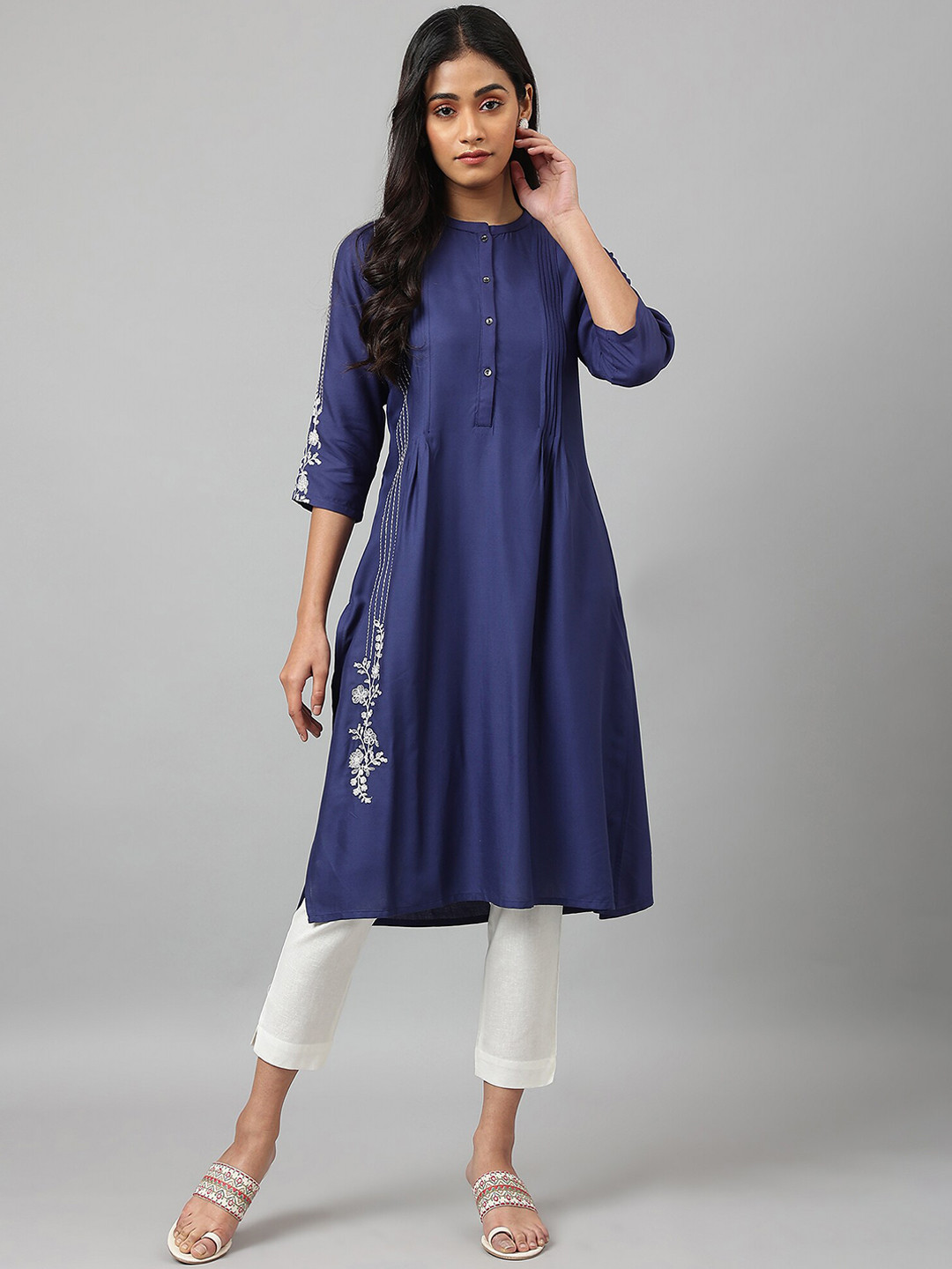 Blue FLORAL EMBROIDERED KURTA SET main image 1