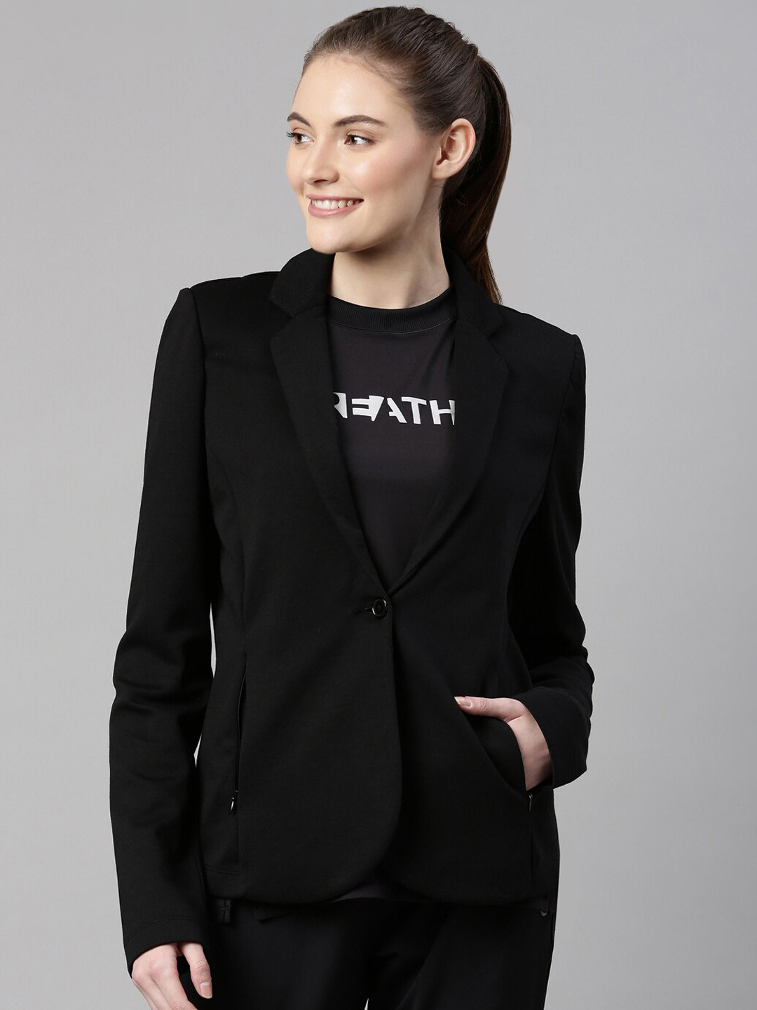 Buy Enamor Women Solid Dry Fit Stretch Cotton Single Breasted Sporty