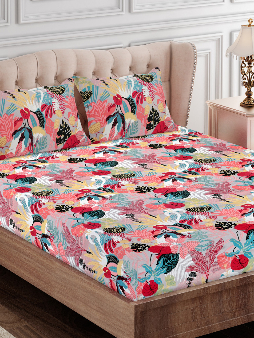 Buy SEJ By Nisha Gupta Pink & White Floral 144 TC Queen Bedsheet With 2 Pillow Covers