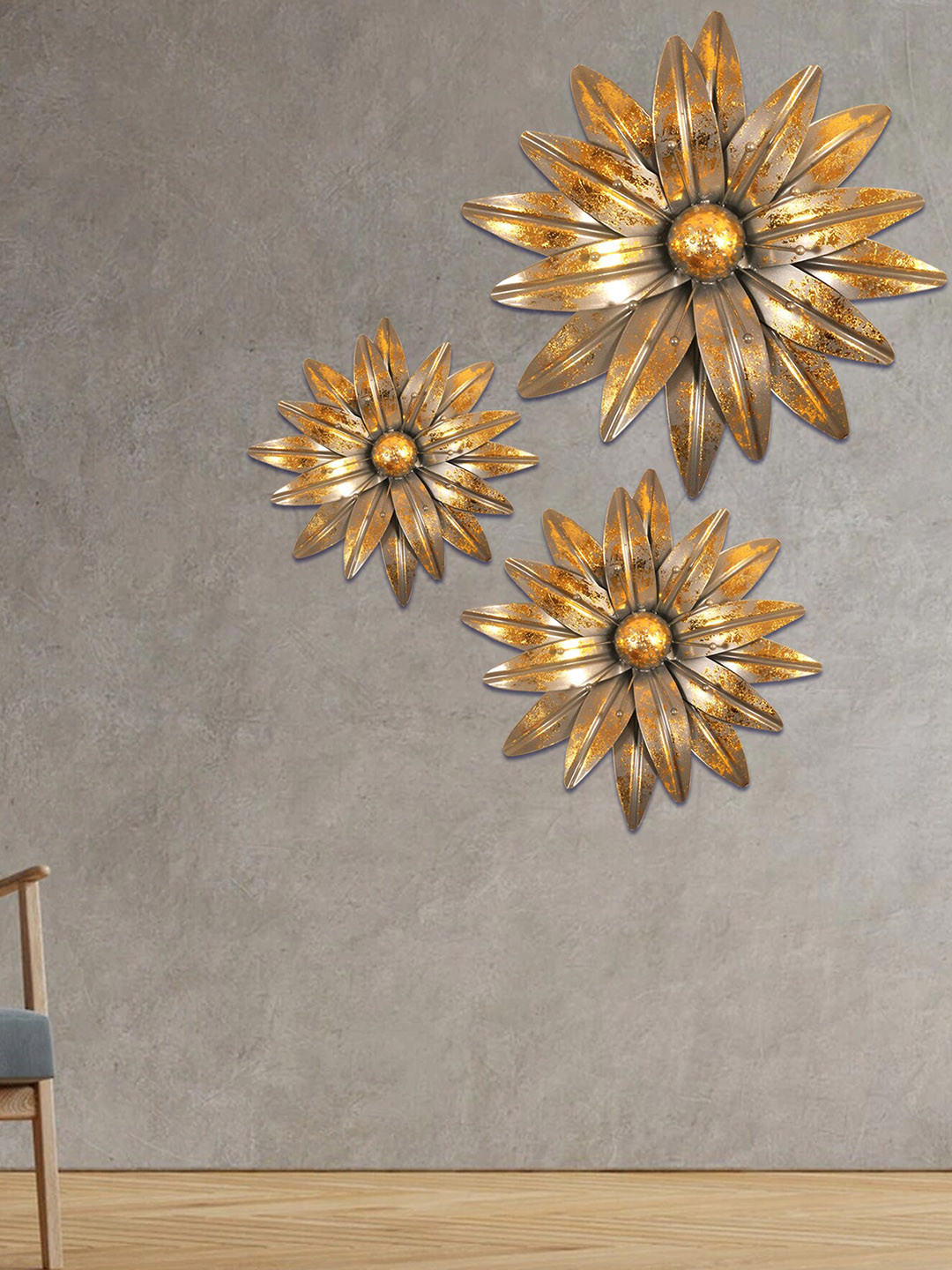Buy SHREE KALA HOME DECOR Set Of 3 Gold Toned Textured Flower Wall