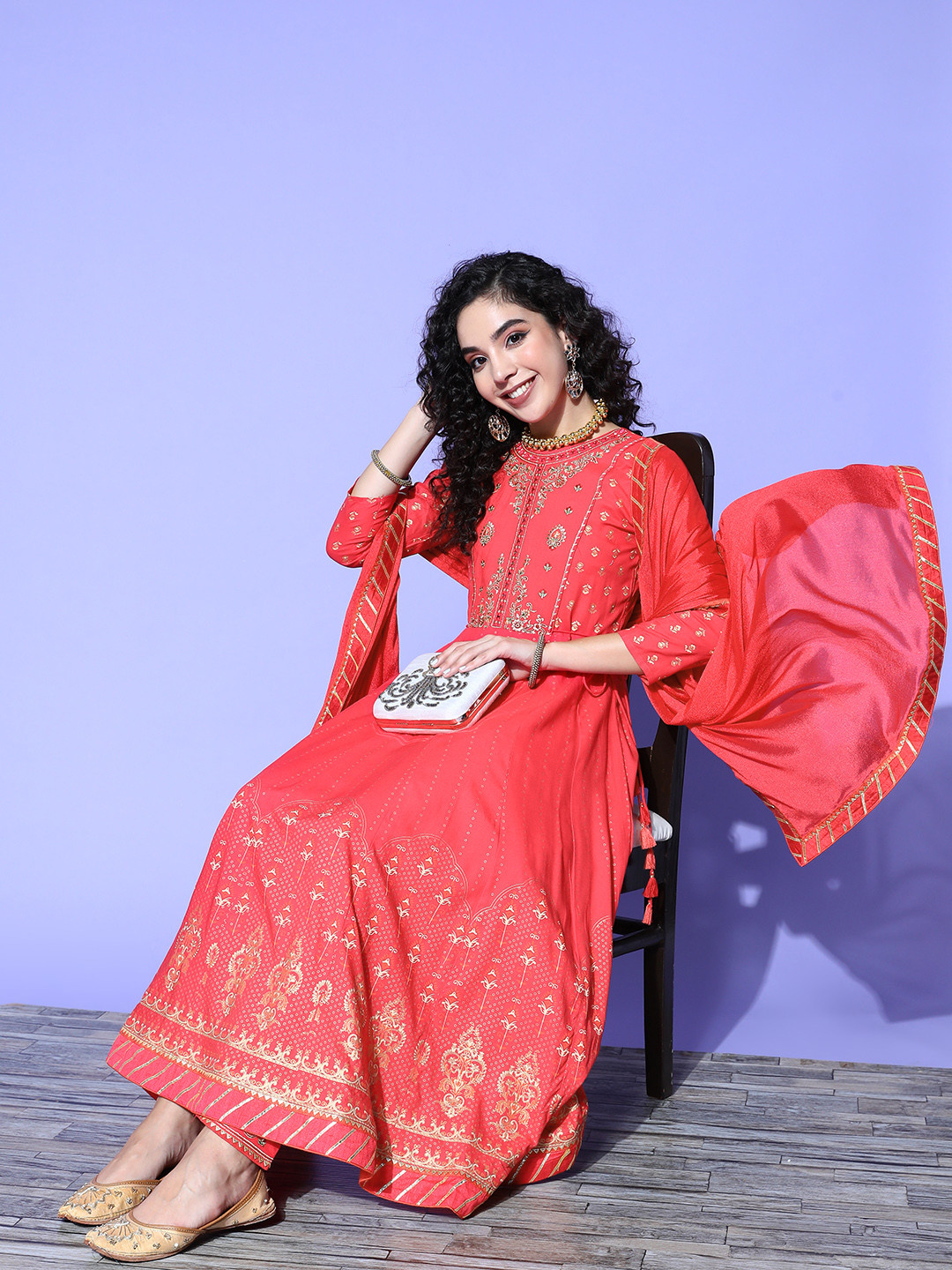 Women Ethnic Motifs Silk Blend Fluid Tie-Up Kurta Set