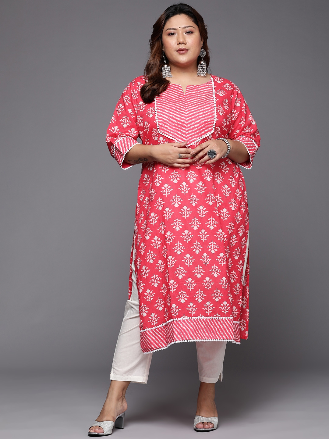 Buy EXTRA LOVE BY LIBAS Women Pink Floral Printed Plus Size Kurta ...