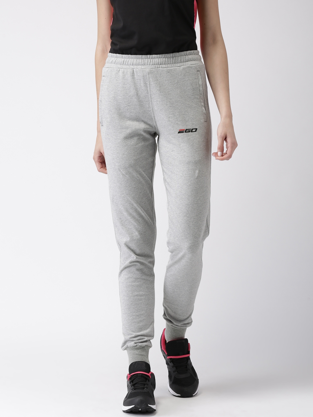 jogger pants myntra