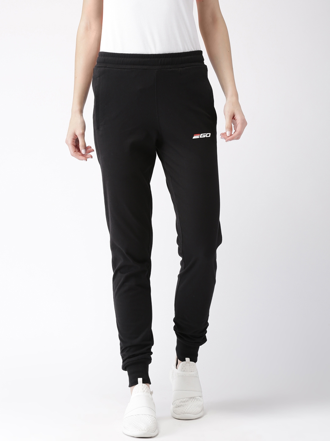 jogger pants myntra