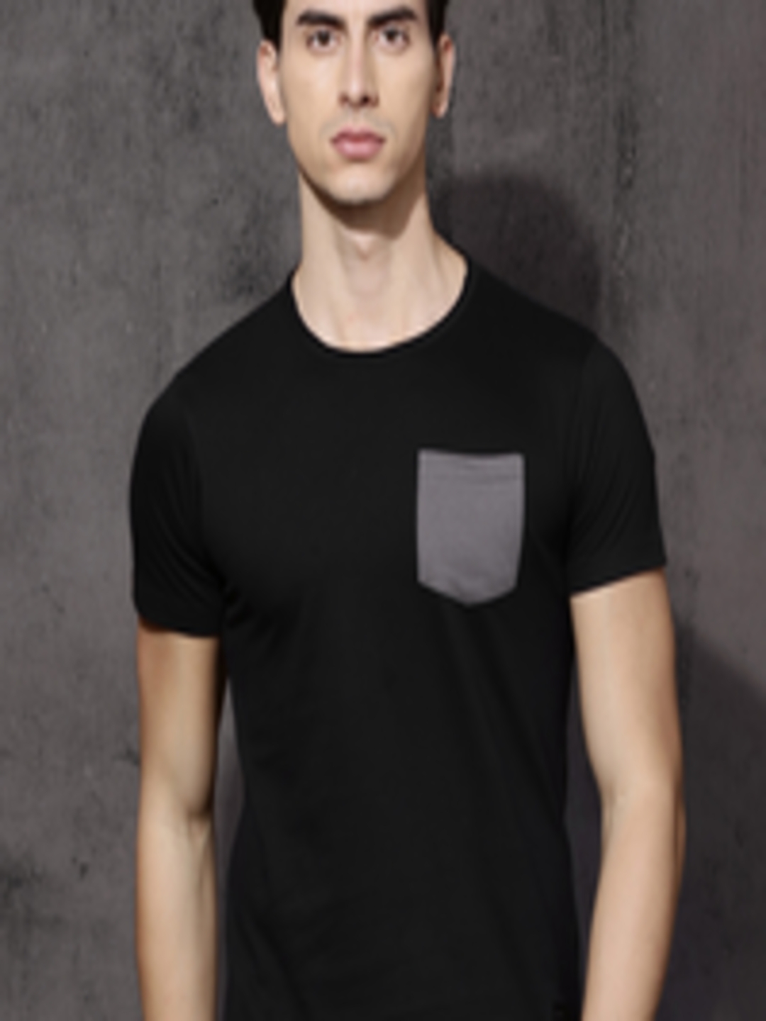Buy Roadster Solid Contrast Pocket Crew Neck T Shirt - Tshirts for Men ...
