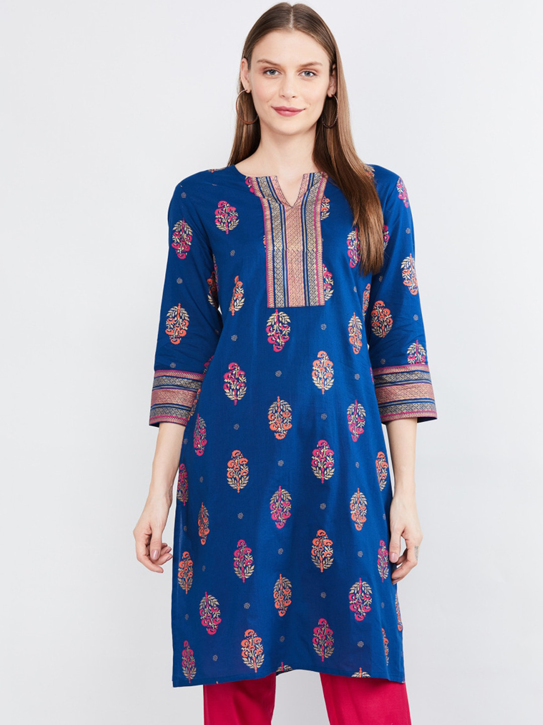 Women Blue & White Floral Printed Keyhole Neck Floral Kurta main image 1