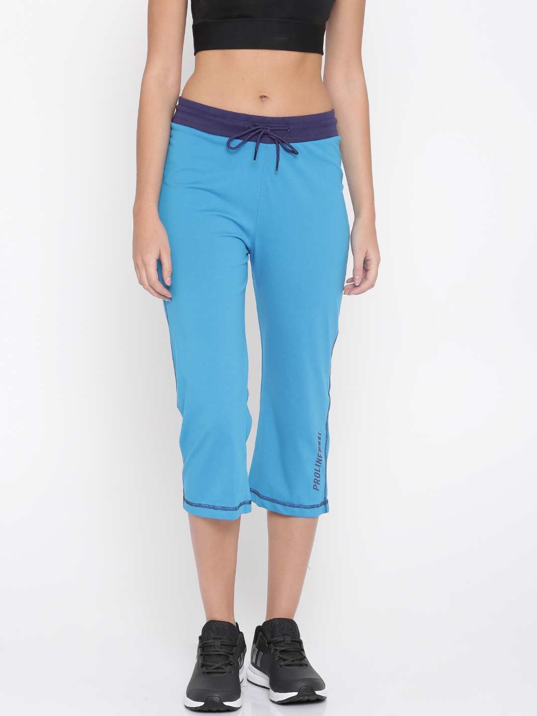 women's active capris with pockets