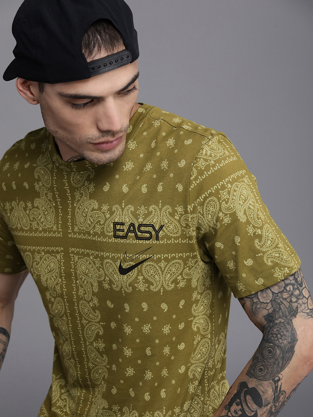 olive green nike shirt