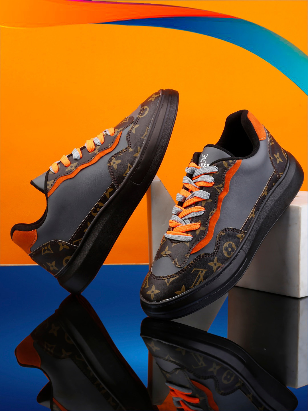 woakers sports shoes