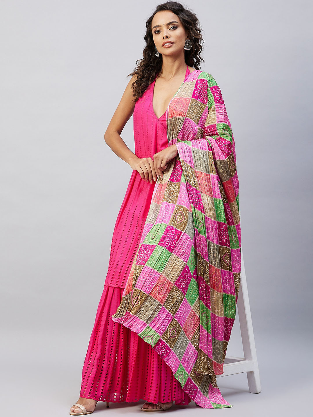 Women'S Printred Cotton Kurta Set With Sharara And Dupatta