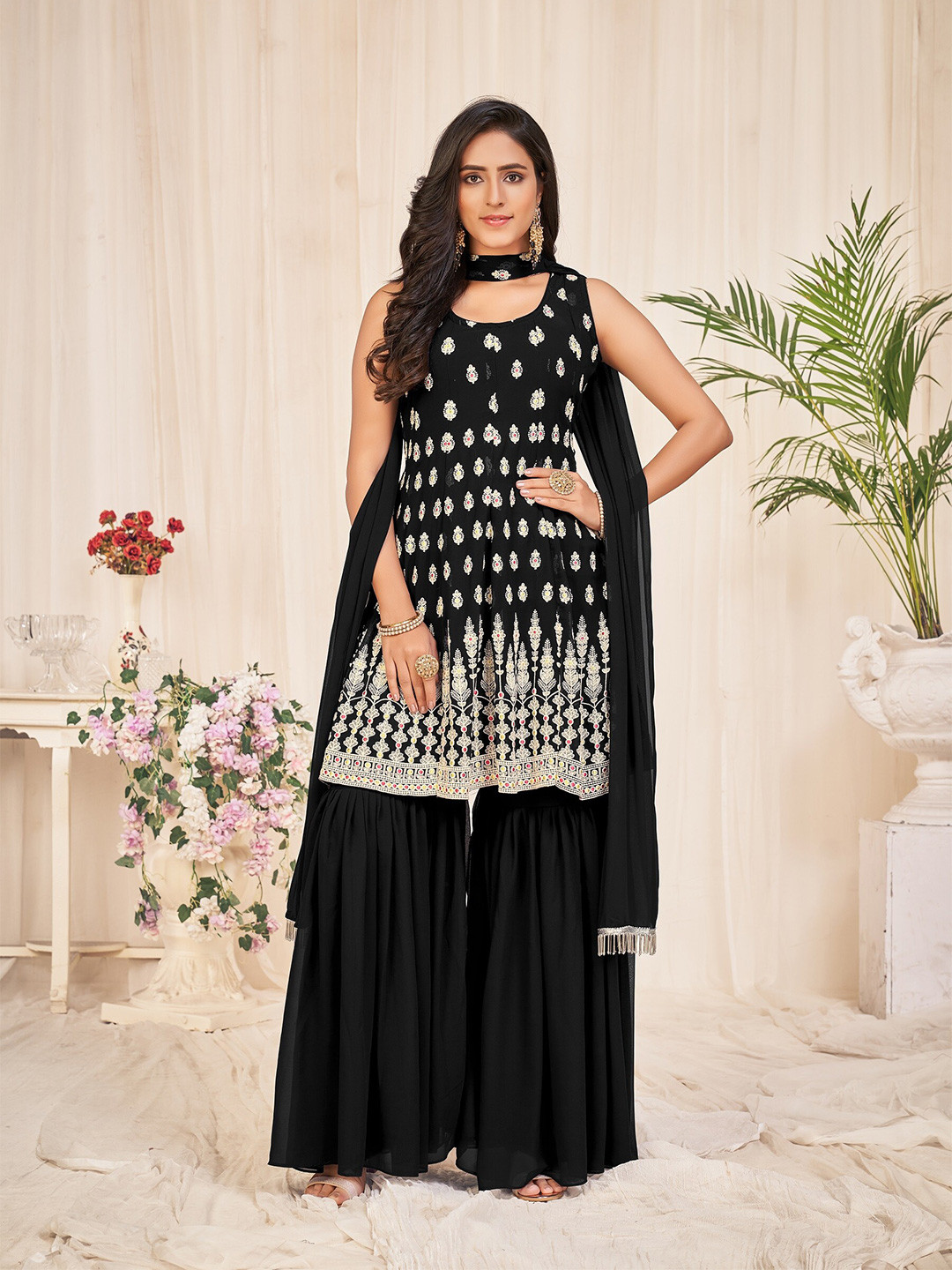 Women Ethnic Kurta With Sharara