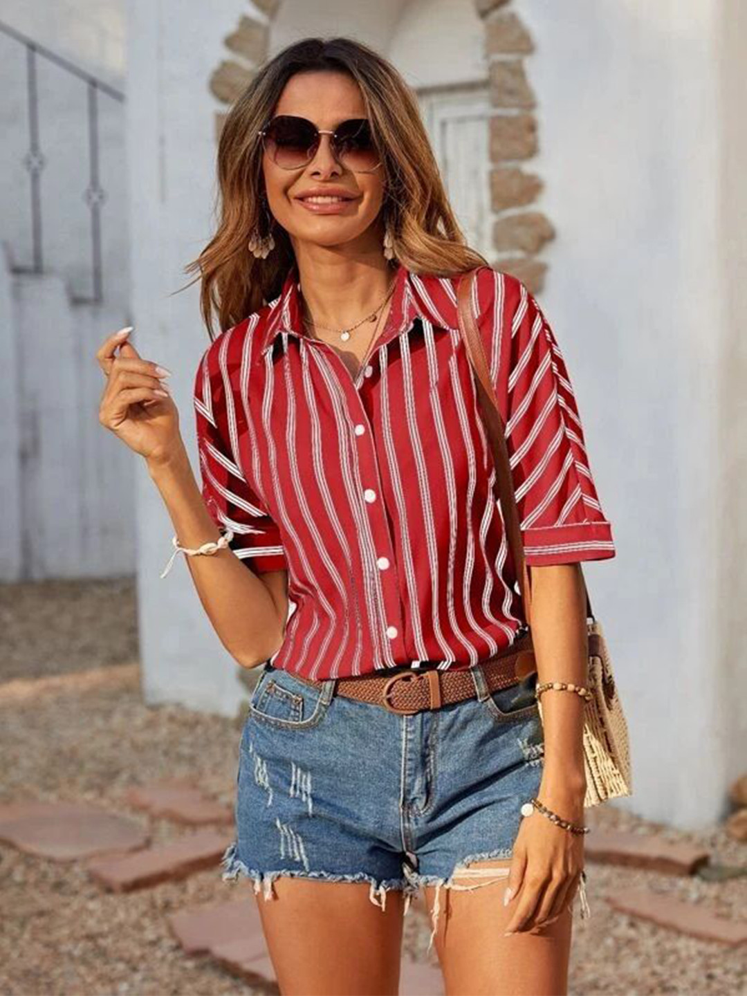 Fashionable and versatile striped slit casual shirt