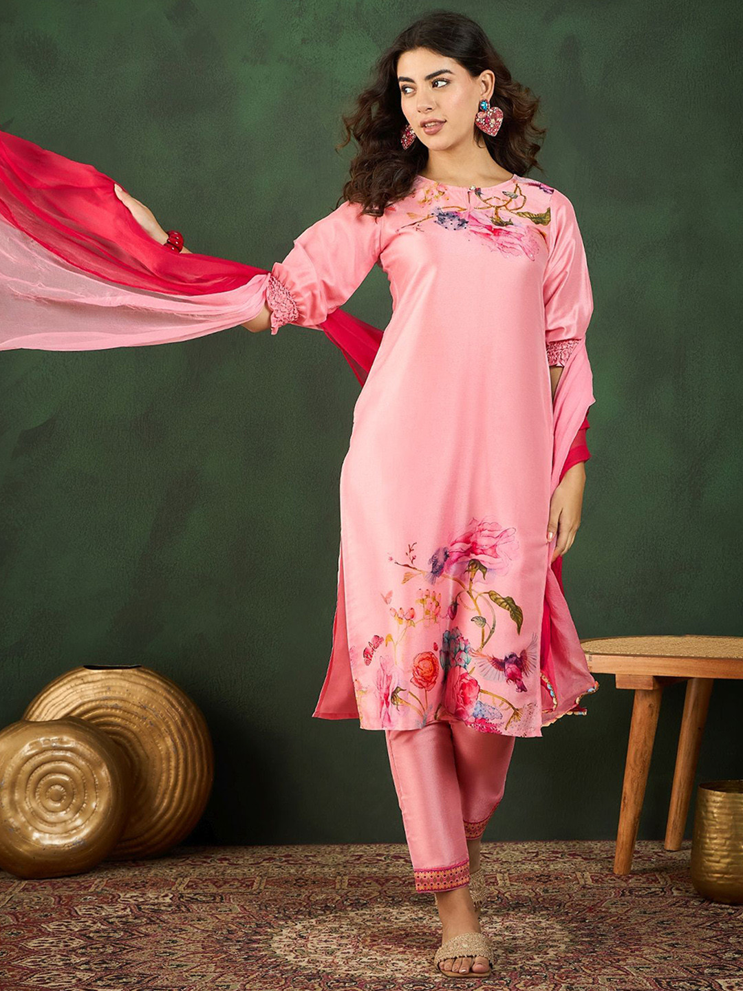 Beige Floral Printed Keyhole Neck Kurta & Trousers With Dupatta