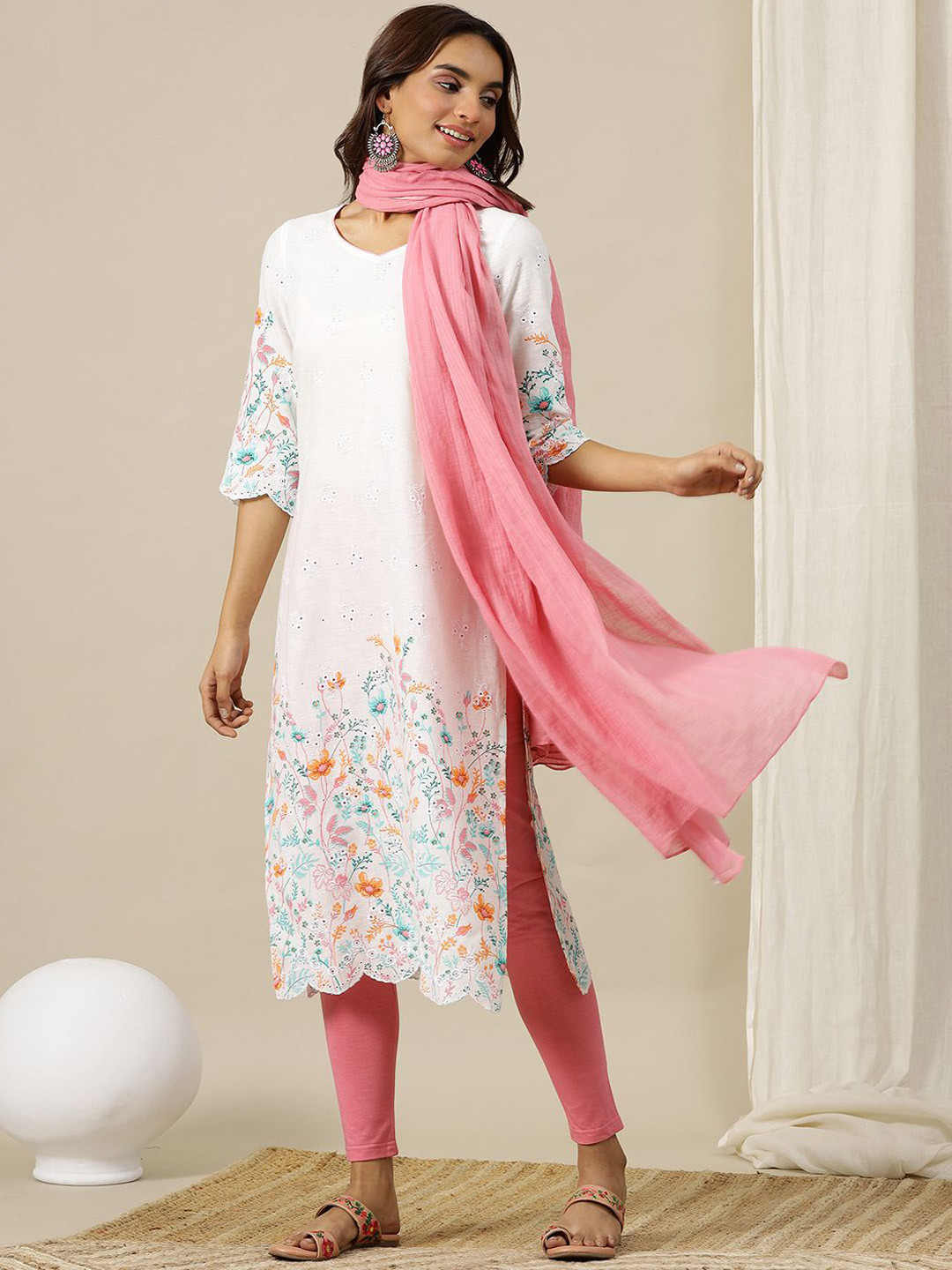 Women Dark Grey Floral Embroidered Sleeveless Kurta