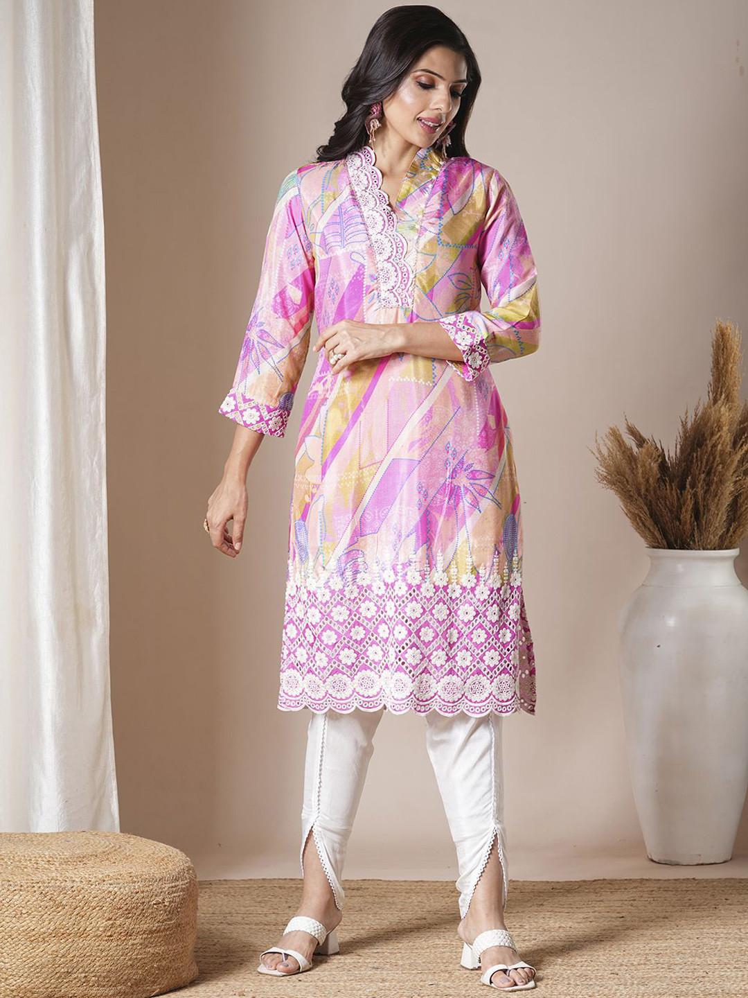 Women White Floral Front Dori Gathered Kurta With Straight Pants main image 0