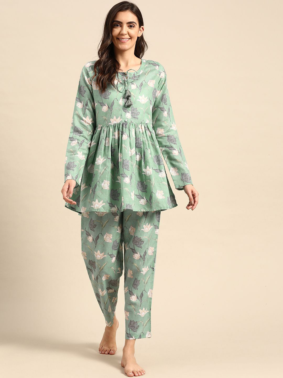 Women Green Floral Printed Night Suit