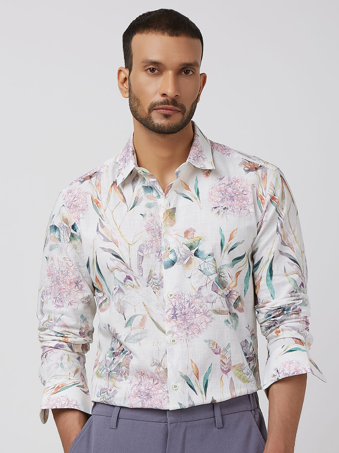 Men's White Premium Spread Collar Graphic Printed Cotton Slim Fit Casual Shirt