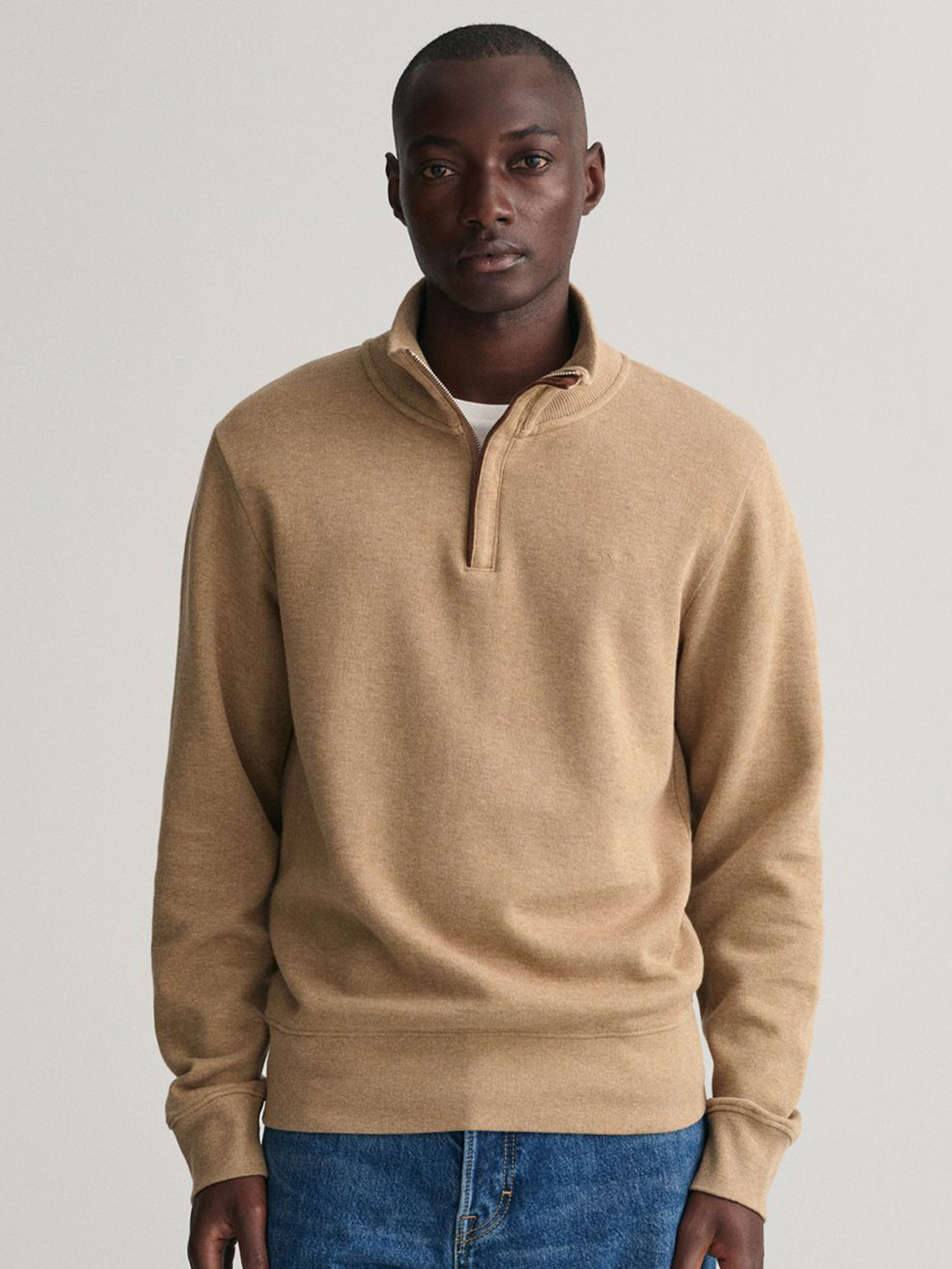 Gant Men Red Solid Round Neck Full Sleeves Pullover Style Sweatshirt
