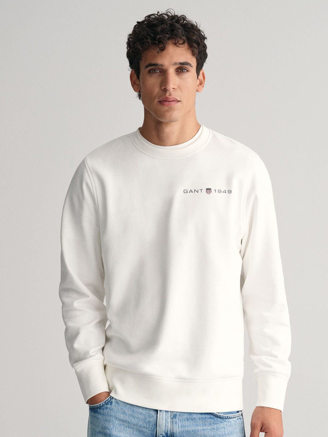 Gant Men White Solid Spread Collar Full Sleeves Sweatshirt