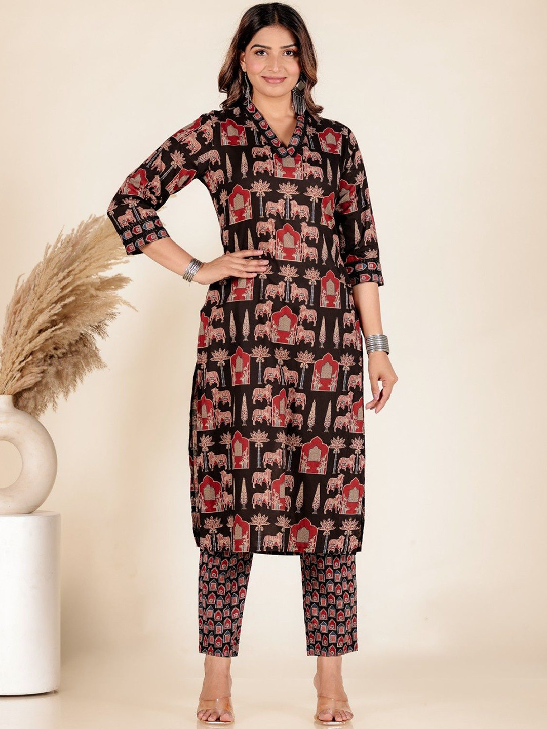 Women Grey Geometric Printed Cotton Kurta Set