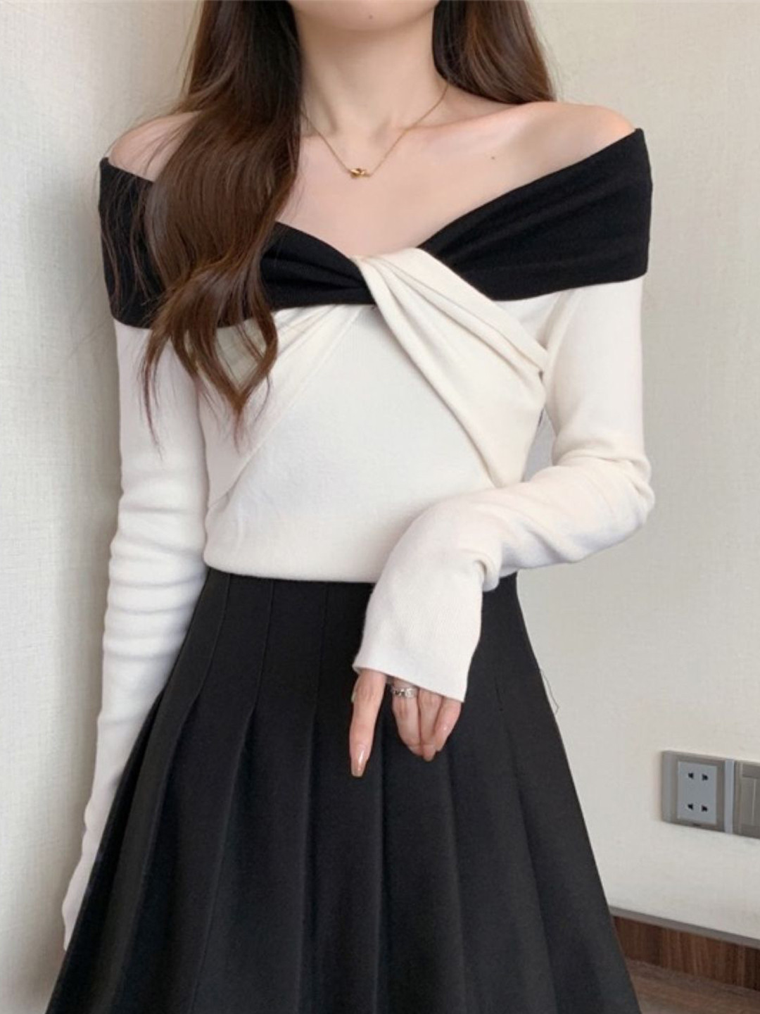 Contrast Color Striped Metal Buckle Off Shoulder Pullover Sweater main image 1