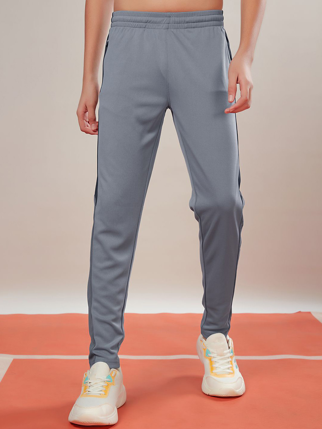 BOYS TRACK SHORT WITH ELASTIC WAIST OTTOMAN OPULENCE main image 1