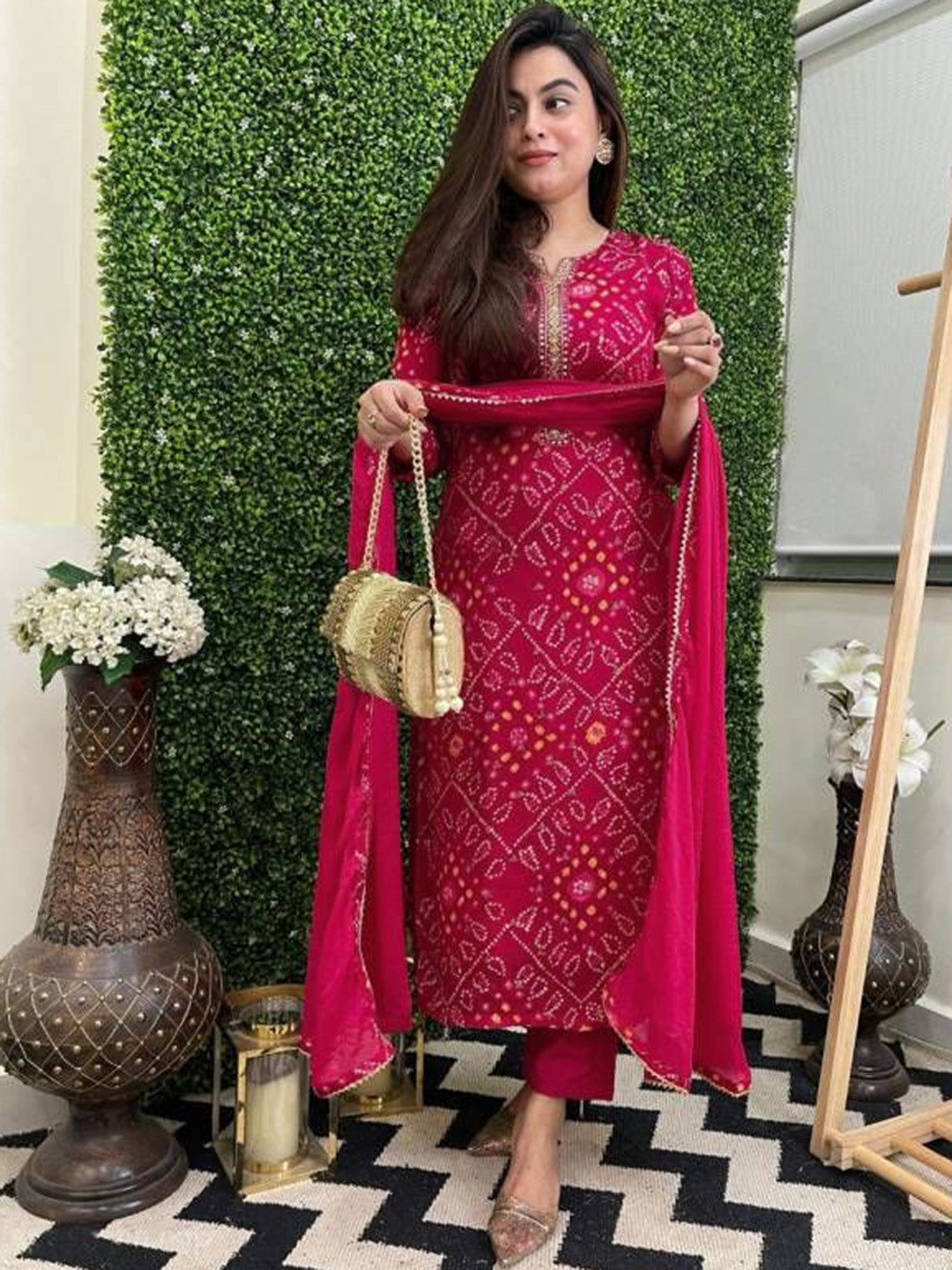Women Green & Yellow Bandhani Print Kurta With Palazzos
