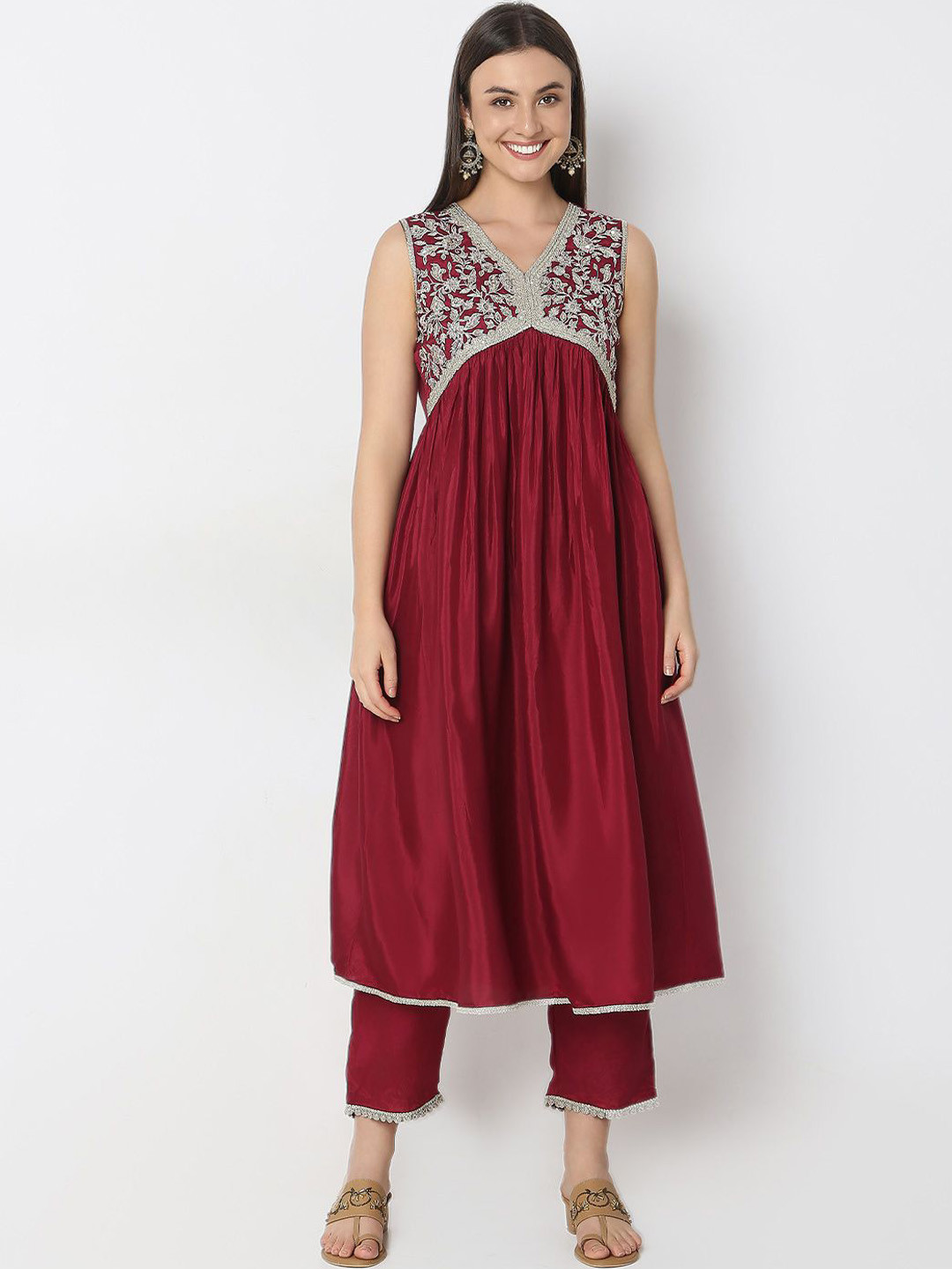 Golden Oak Kurta & Trouser Ensemble with Heirloom-Inspired Dupatta
