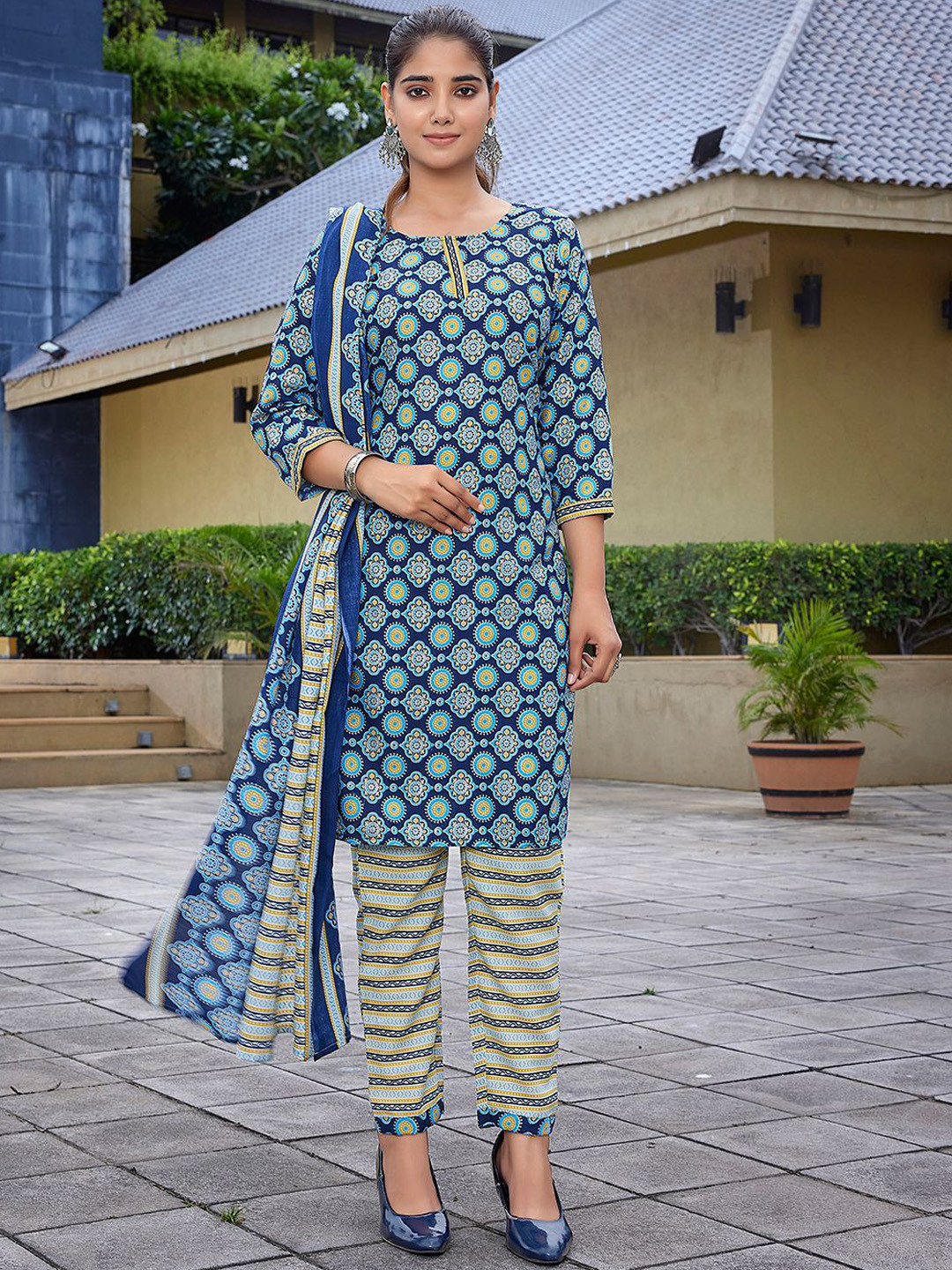 Buy Royal Export Floral Printed Straight Kurta With Trousers & Dupatta ...