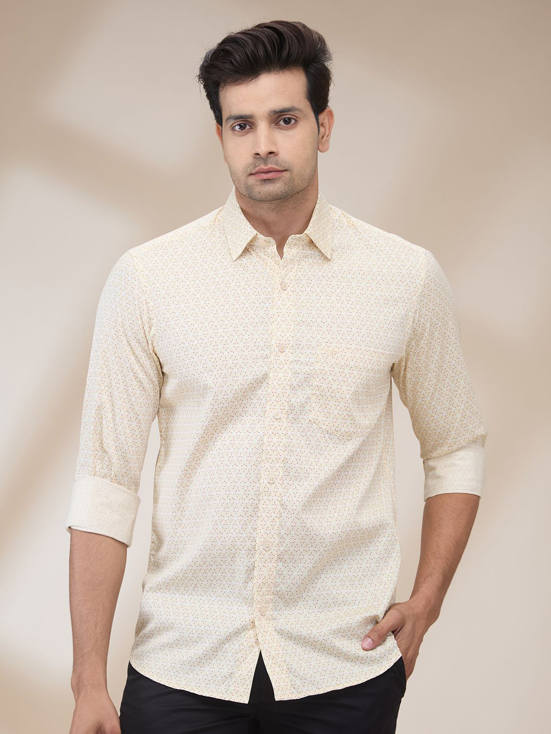 Men's White Standard Slim Fit Micro Ditsy Printed Spread Collar Cotton Casual Shirt