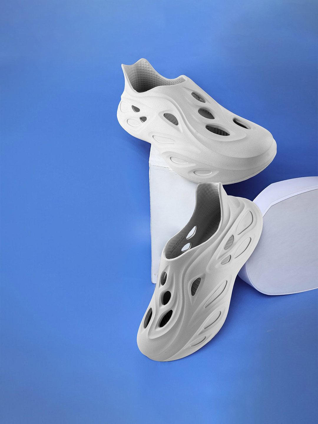 men red tape flip flops