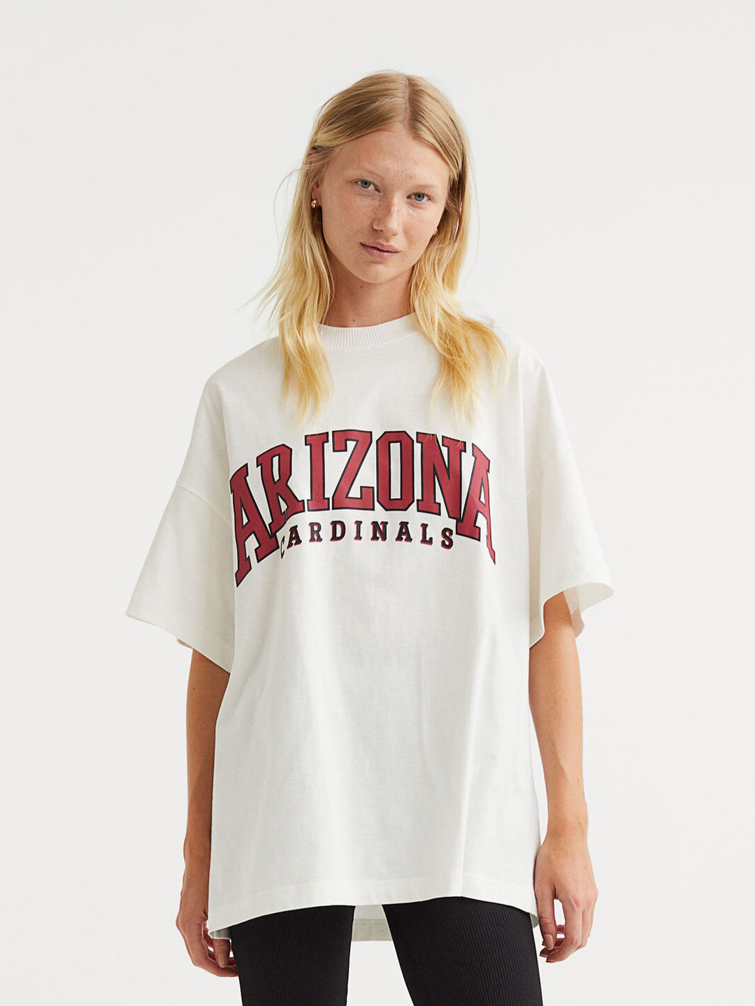 Buy H&M Women White & Red Typography Printed Long T Shirt Tshirts for