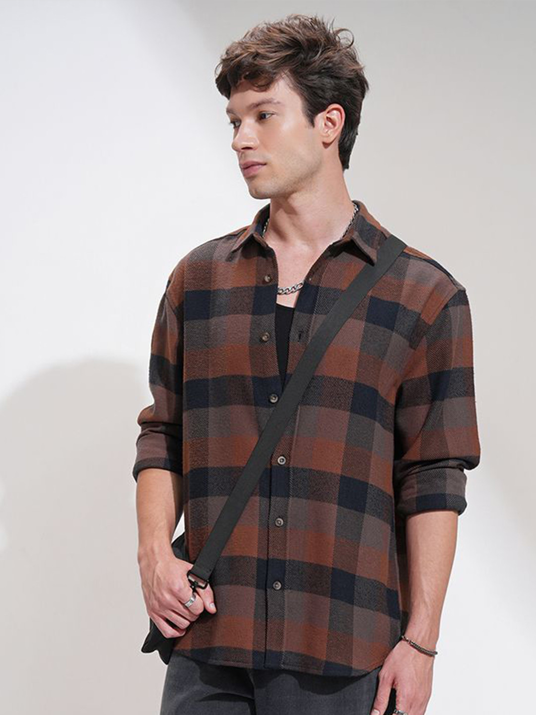Checked Spread Collar Cotton Casual Shirt For Men