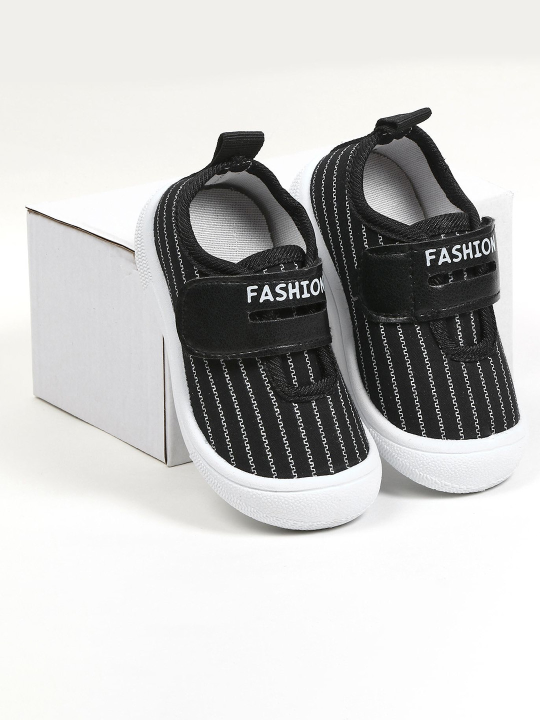 Fuchsia Plaid Kids Velcro Sneaker