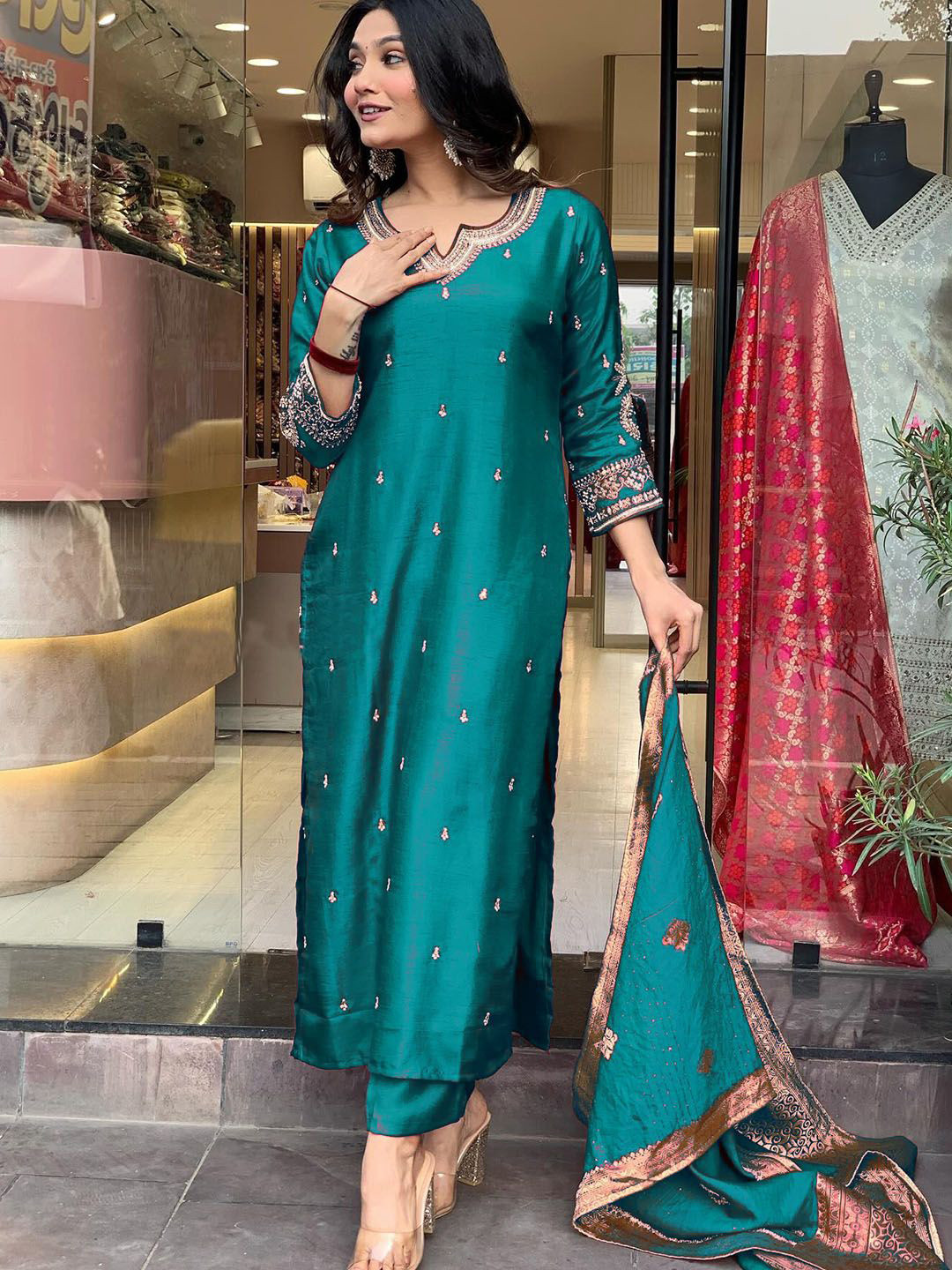 Magenta Floral Embroidered Notch Neck Straight Kurta With Trouser & Dupatta