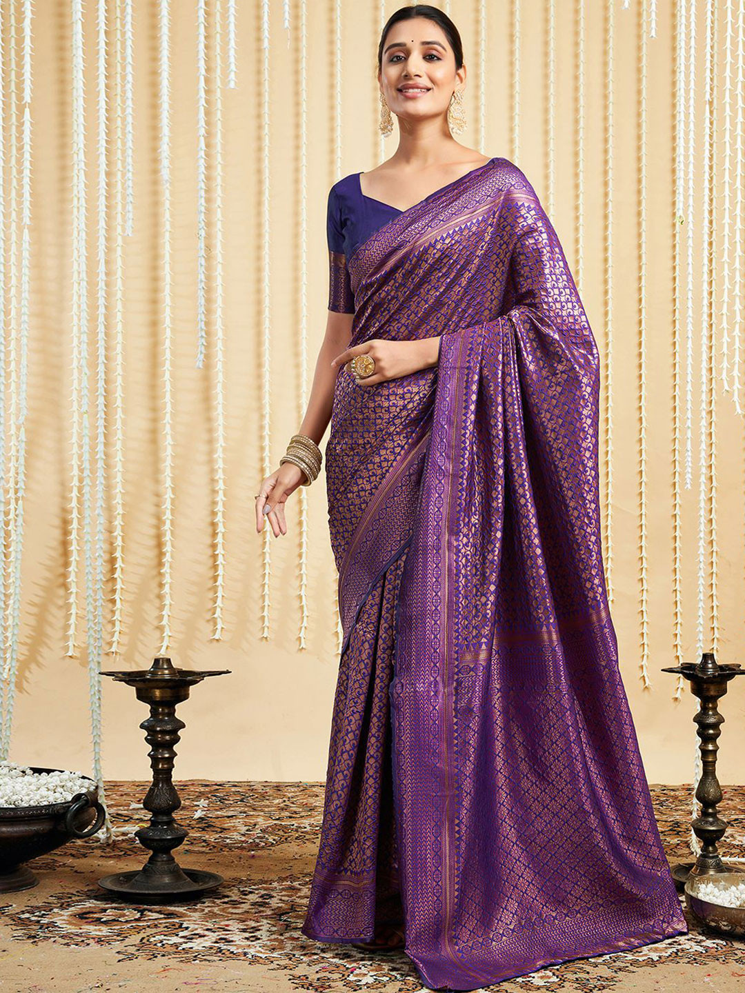 Zari Woven Mysore Silk Bridal Handloom Saree with Floral motifs