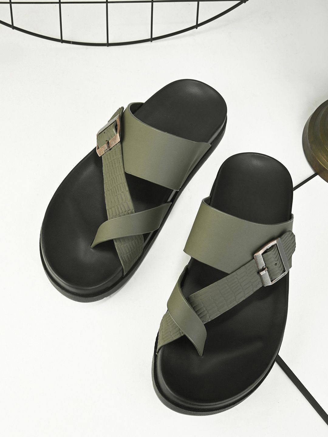 Buy Butello Men Slip On - Flip Flops for Men 32821371 | Myntra
