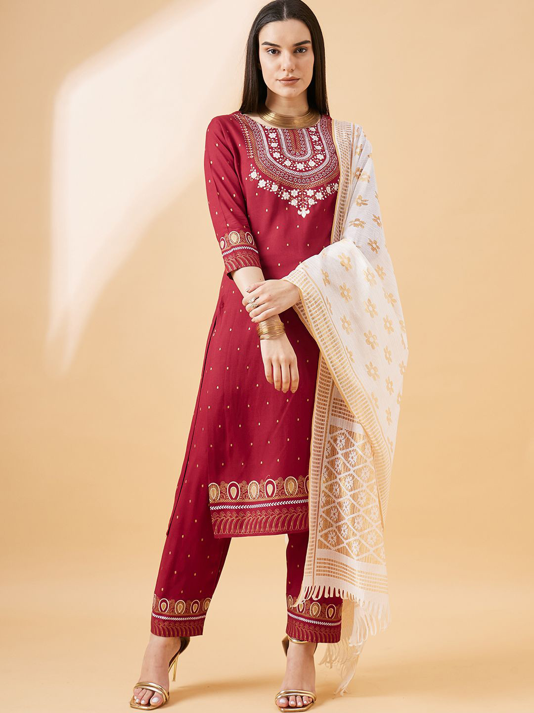 Women Muslin White Floral Print Kurta Trouser Dupatta