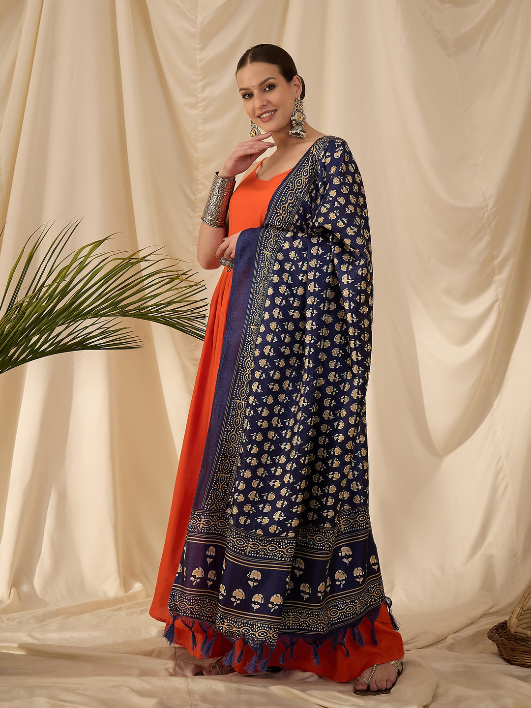 Women Woven Design Kurta With Palazzos & With Dupatta