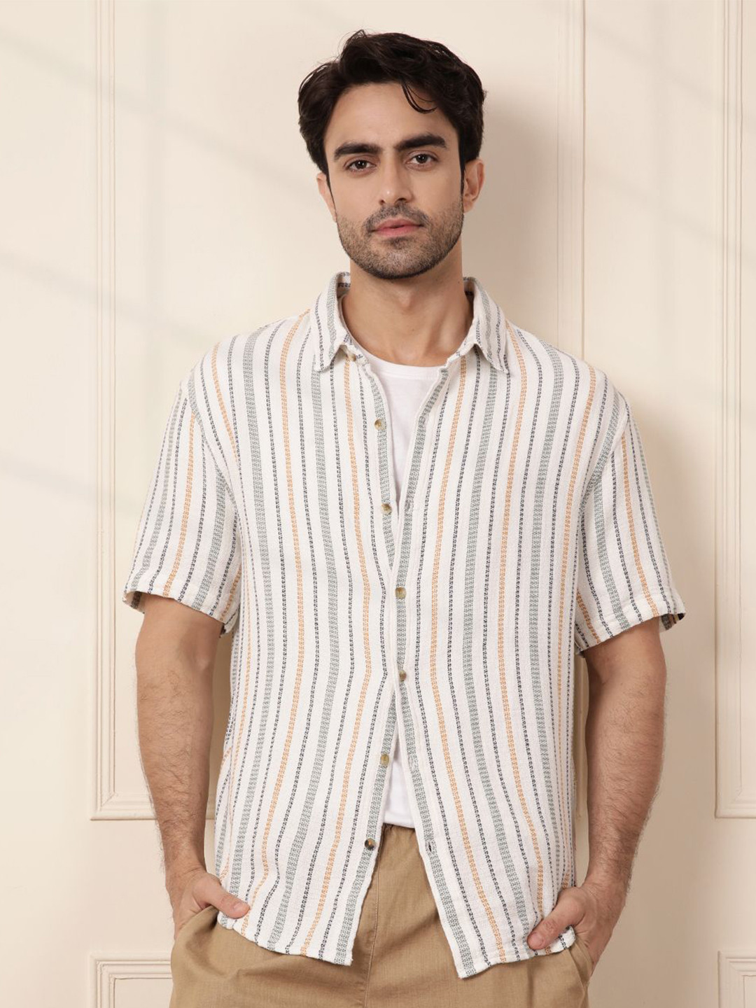 Men's Peach Standard Spread Collar Multi Striped Cotton Casual Shirt