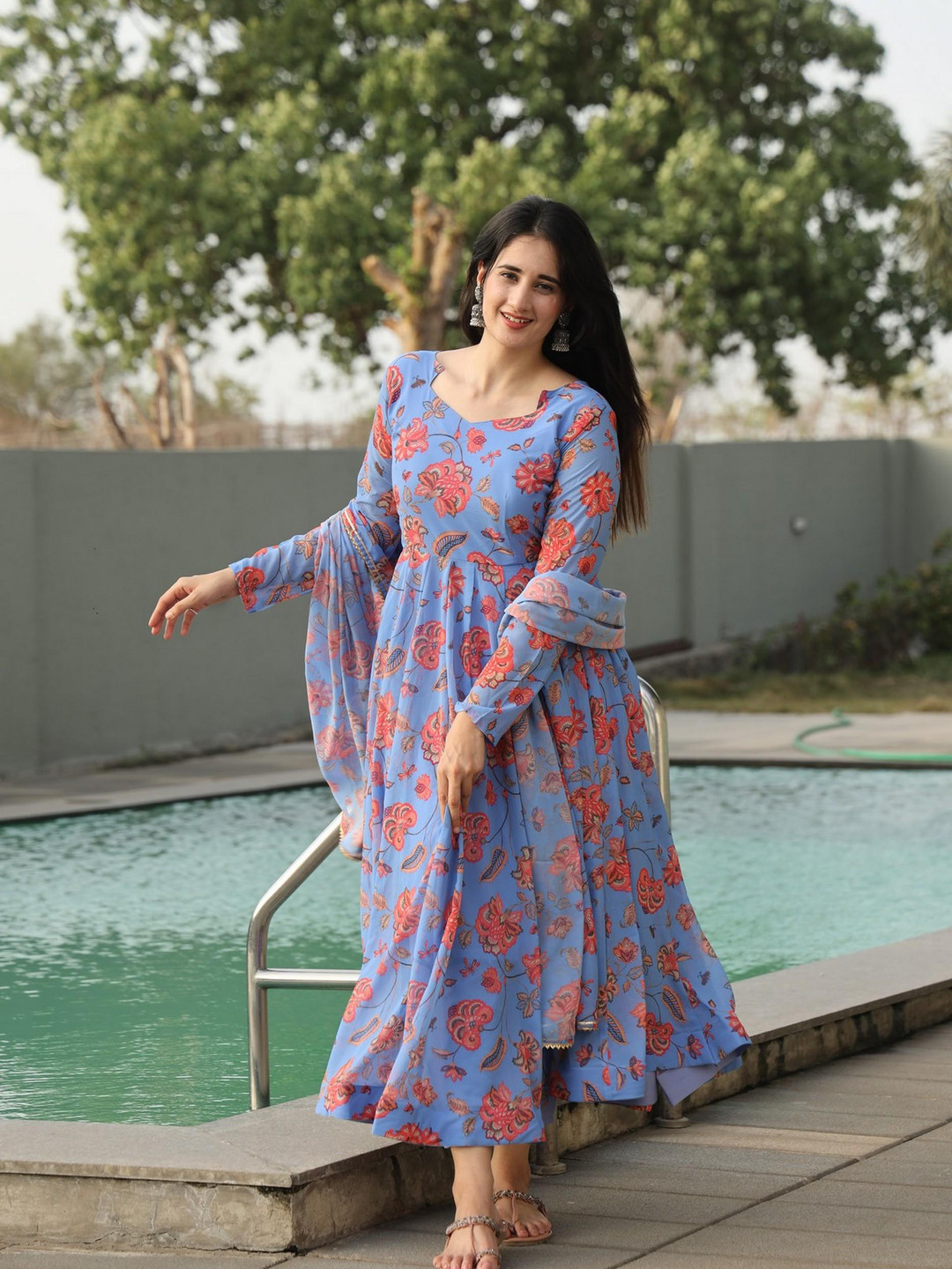 Women White Multi Floral Sweetheart Neck Anarkali Kurta main image 1