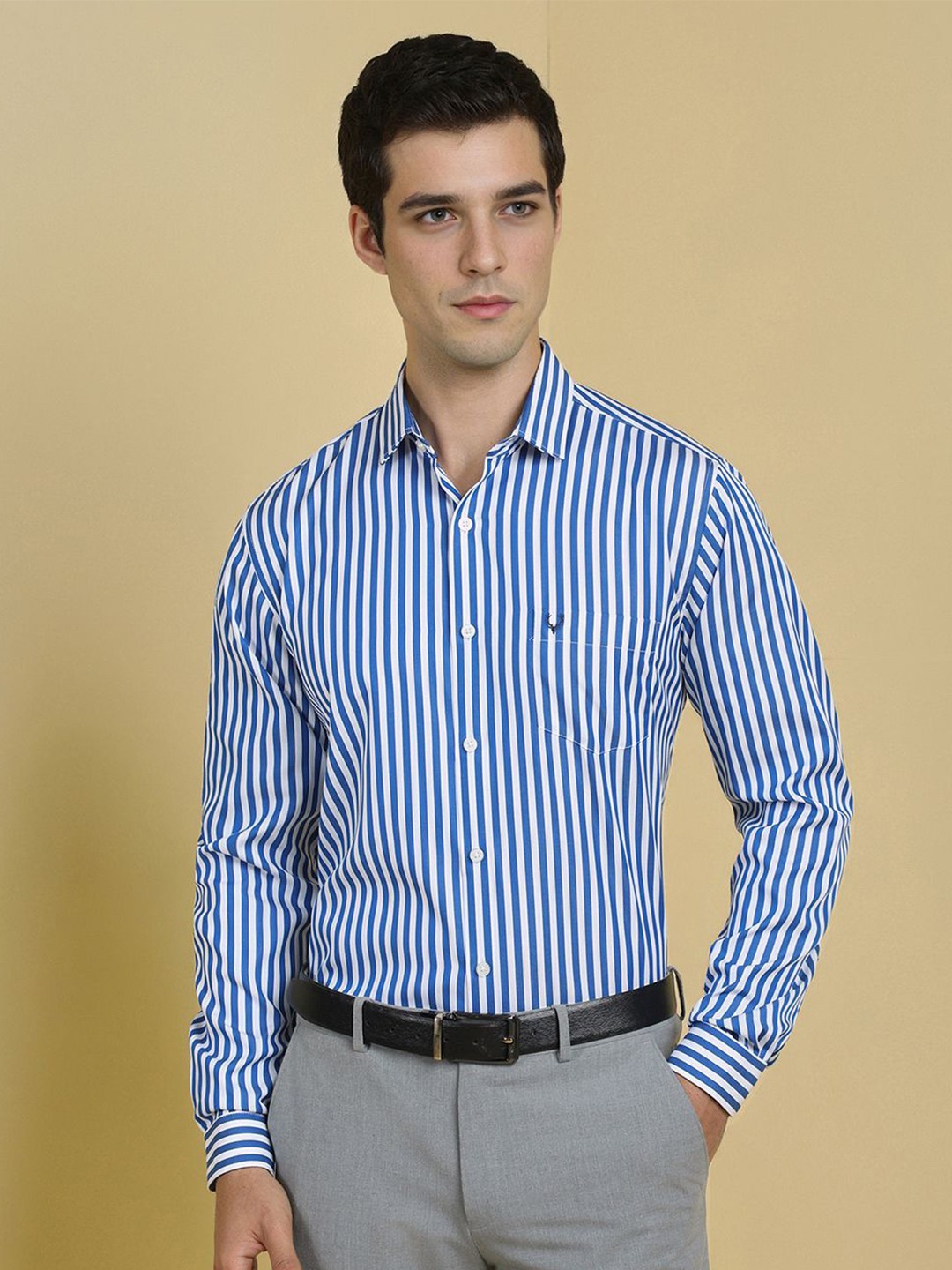 Buy Allen Solly Men Slim Fit Spread Collar Vertical Striped Cotton ...