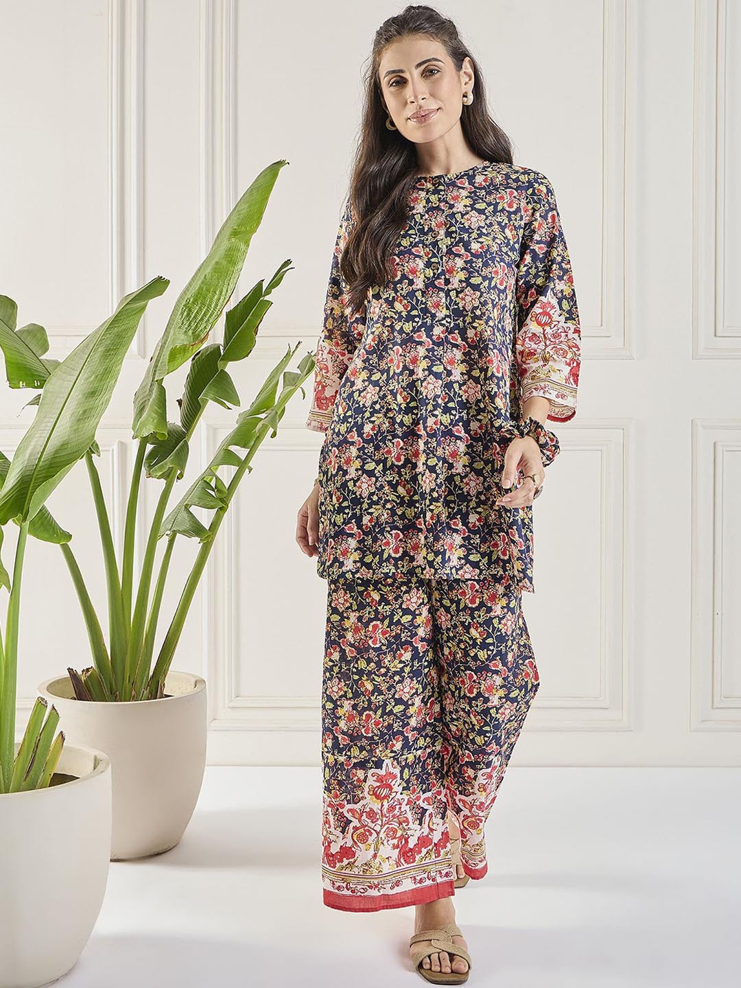 Women's White & Green Floral Printed Kurta with Straight Pants | Cotton Blend | Ethnic Wear