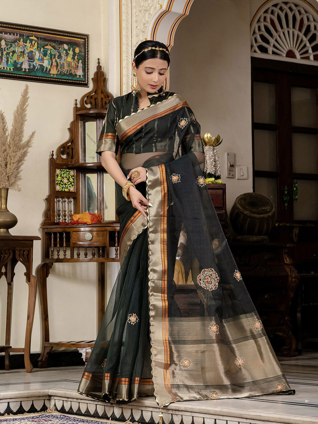 Buy Meena Bazaar Ethnic Motifs Embroidered Zari Border Tissue Saree ...