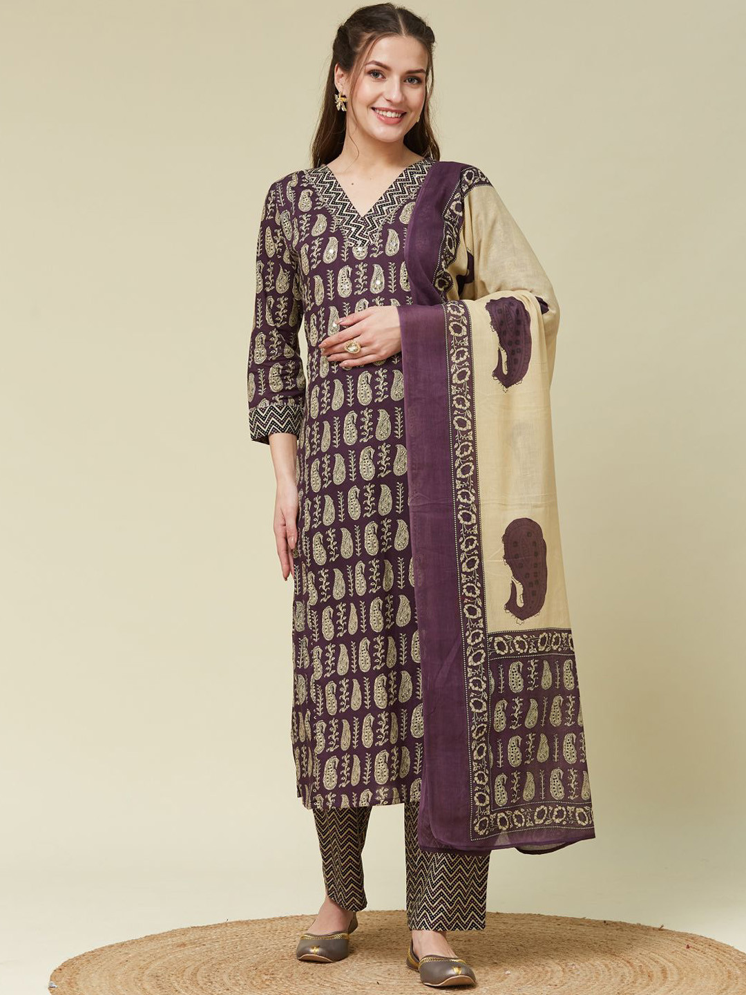 Buy Colors Of Earth Paisley Printed V Neck Mirror Work Kurta With ...