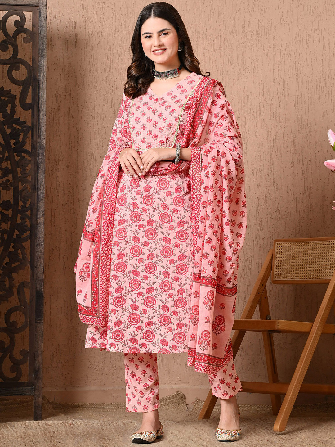 Women Floral Embroidered Multi Color V-Neck pure cotton kurta with trouser & dupatta Set main image 1