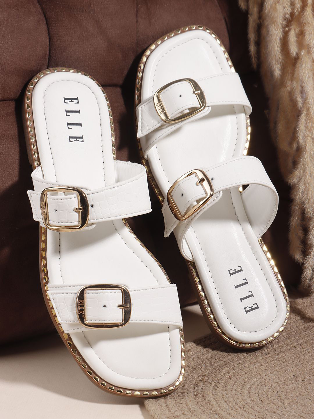 Elle Flat main image 1