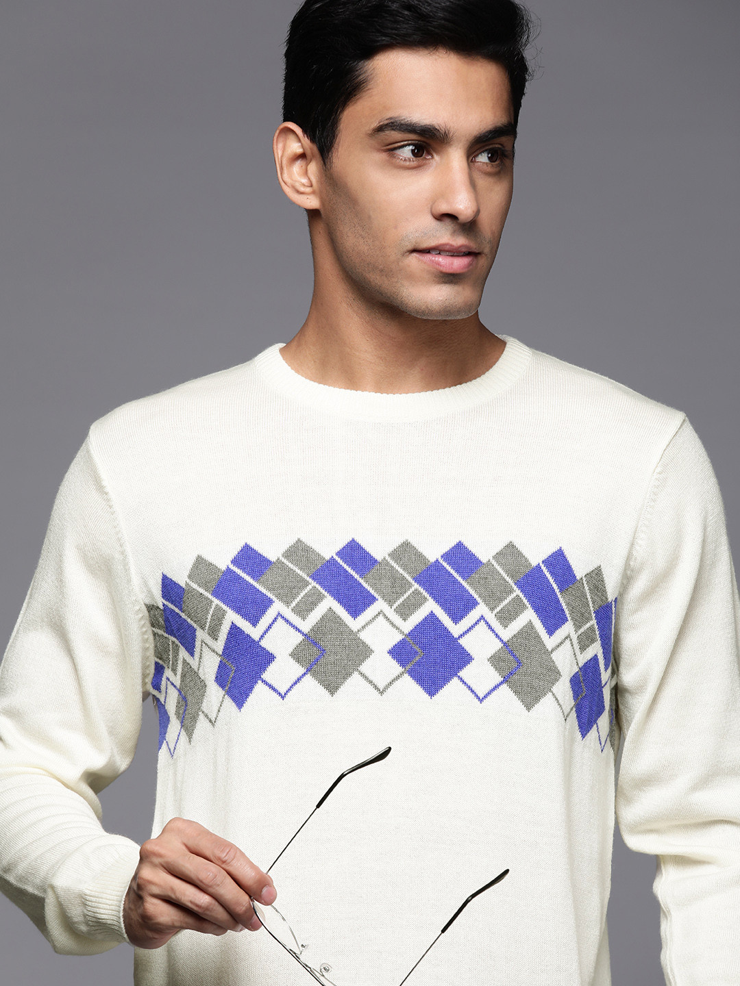 Buy Raymond Men Off White & Blue Geometric Sweater Sweaters for Men